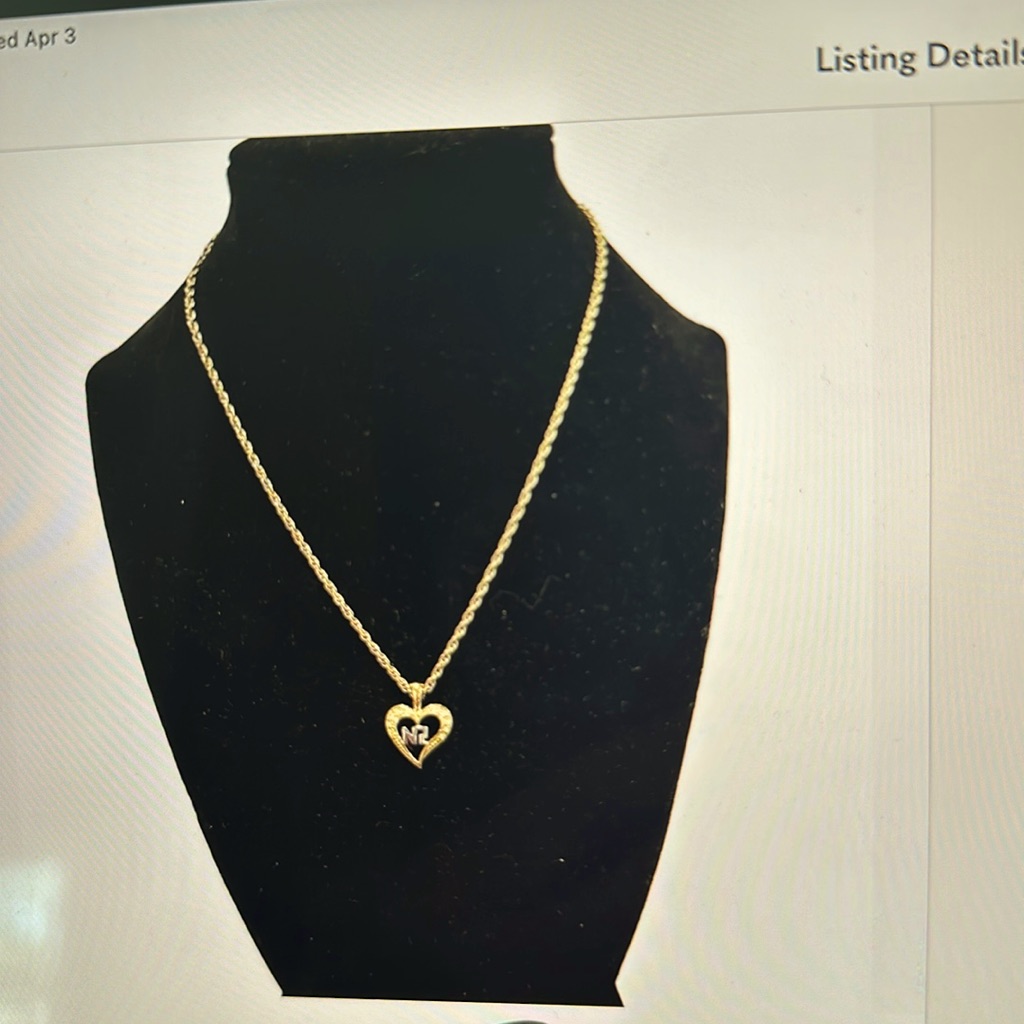 Nina Ricci Rope Chain With Heart Pendant Necklace In Euc Studs Around 45$